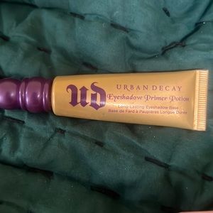 Urban decay primer potion in greed full size!